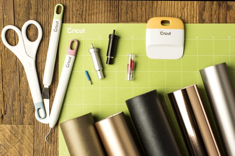Cricut StandardGrip Adhesive Cutting Mat 12"x12" - For Cricut Explore Air 2/Cricut Maker - 3 Pack, Green (2004702)