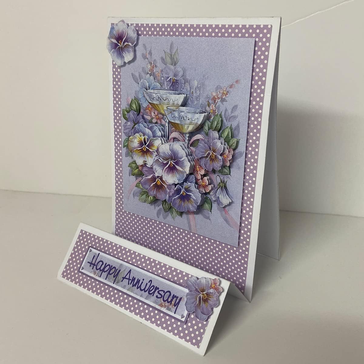 Katy Sue Designs Pretty Flowers 3D Die-Cut Decoupage Sheets for Card Making. A Pack of 24 Sheets of Floral-Themed Die Cuts for Card Making Supplies With Sweet Peas, Corn Poppies, Hydrangeas, & Pansies