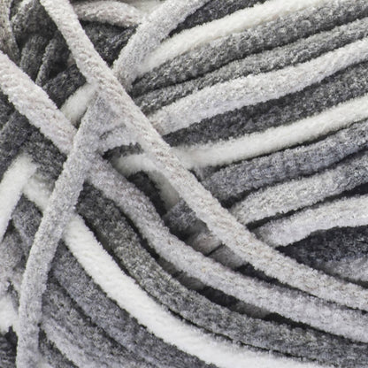 Bernat Plush Yarn (250gr/8.8oz) - Clearance shades