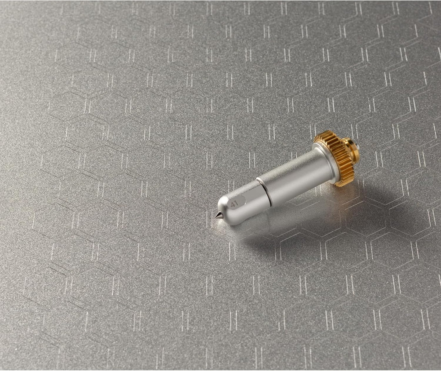 Cricut Engraving Tip + QuickSwap Housing, Premium Carbide Steel Engraving Tip, Inscribes Lasting Design on Glass, Metal & More, Compatible with Cricut Maker Cutting Machine, Silver