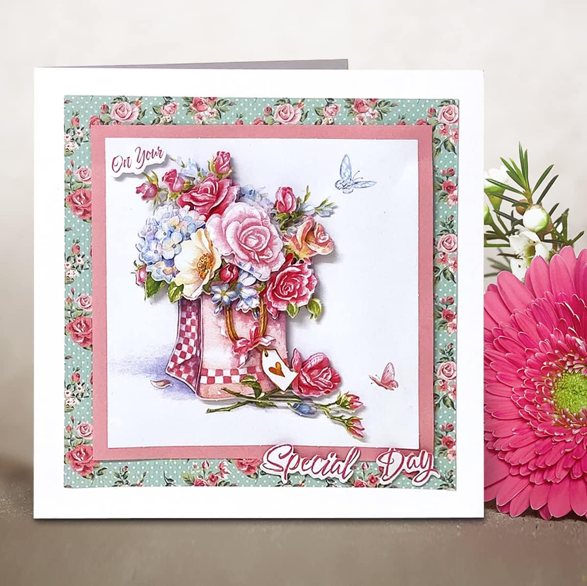 Katy Sue Designs Pretty Flowers 3D Die-Cut Decoupage Sheets for Card Making. A Pack of 24 Sheets of Floral-Themed Die Cuts for Card Making Supplies With Sweet Peas, Corn Poppies, Hydrangeas, & Pansies