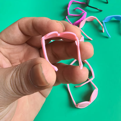 10pcs Mini Poupées Lunettes de Couleur Variée Modèles de Lunettes Parfaites Pour La Maison de Poupée La Maison de Fée La Décoration de Poupée Les Cadeaux de Vacances Pas Besoin D'électricité